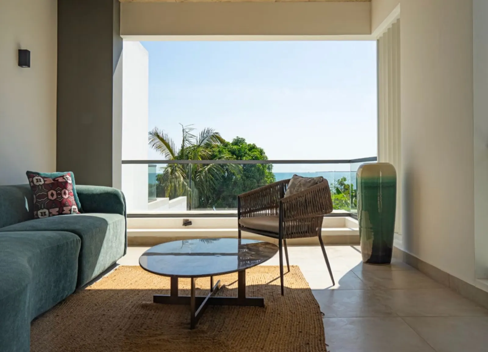 Villa, first row, Living area